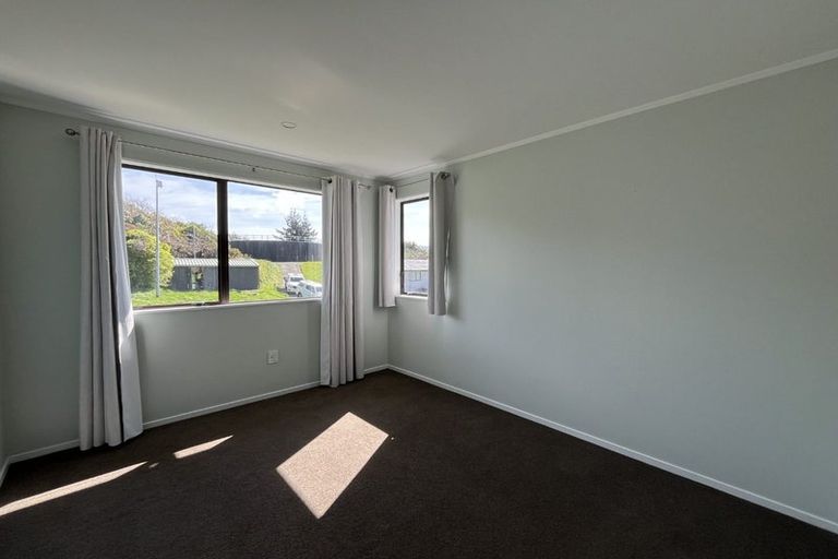 Photo of property in 31 Nassau Avenue, Grenada North, Wellington, 5028