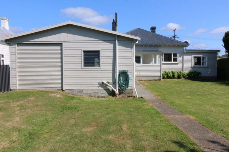 Photo of property in 15 Herbert Street, Waimate, 7924
