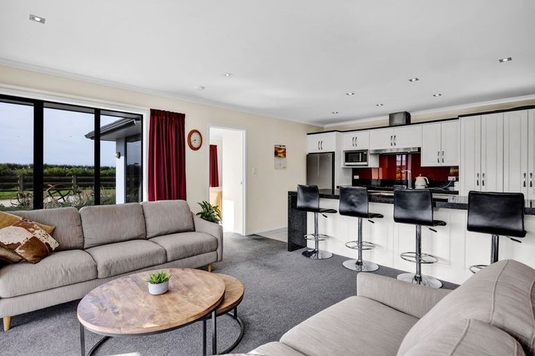 Photo of property in 105 Mawhitiwhiti Road, Normanby, Hawera, 4675