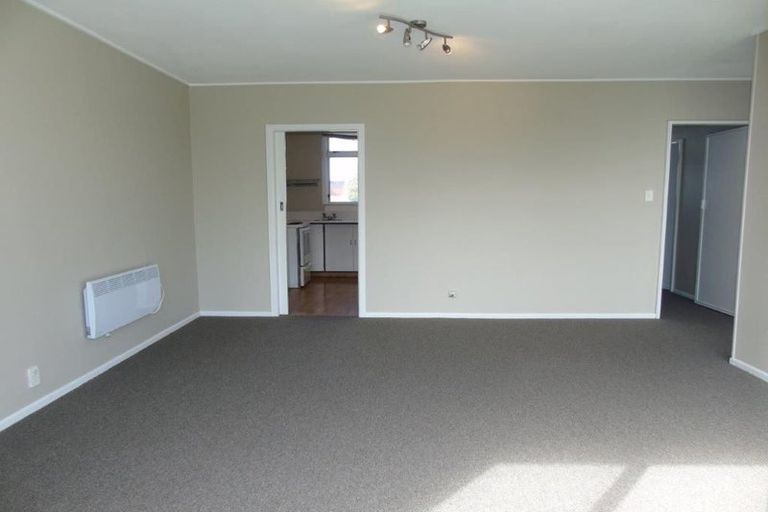 Photo of property in 23 Rangitane Street, Maupuia, Wellington, 6022