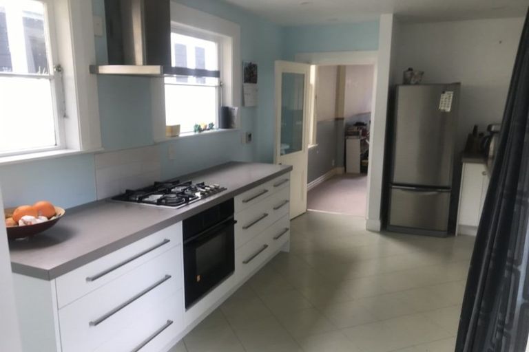 Photo of property in 2 Melrose Crescent, Melrose, Wellington, 6023