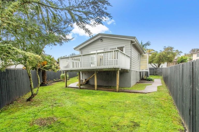 Photo of property in 2/22 Borich Road, Sunnyvale, Auckland, 0612