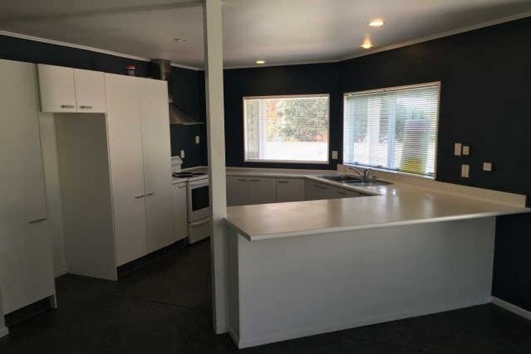 Photo of property in 52 Berkley Avenue, Hillcrest, Hamilton, 3216