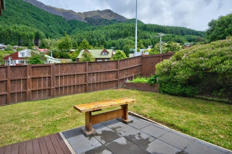 Photo of property in 237 Fernhill Road, Sunshine Bay, Queenstown, 9300