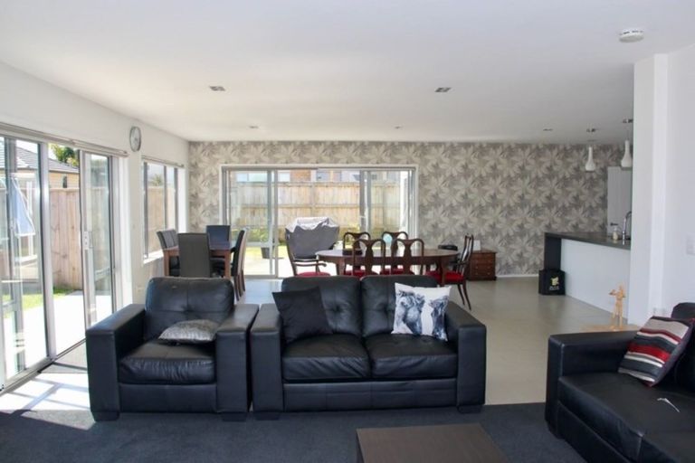 Photo of property in 10 Aquila Drive, Whitianga, 3510