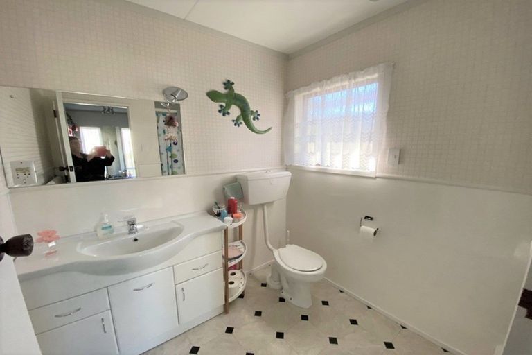 Photo of property in 6 Cullen Crescent, Tokoroa, 3420