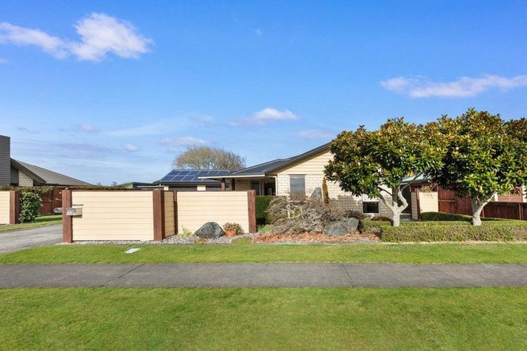 Photo of property in 76 Stirling Drive, Morrinsville, 3300