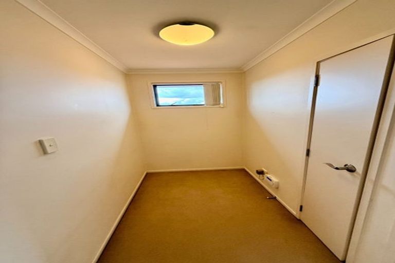 Photo of property in 46 Greenbough Lane, Greenhithe, Auckland, 0632