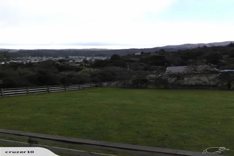 Photo of property in 32 Pencarrow Crescent, Wainuiomata, Lower Hutt, 5014