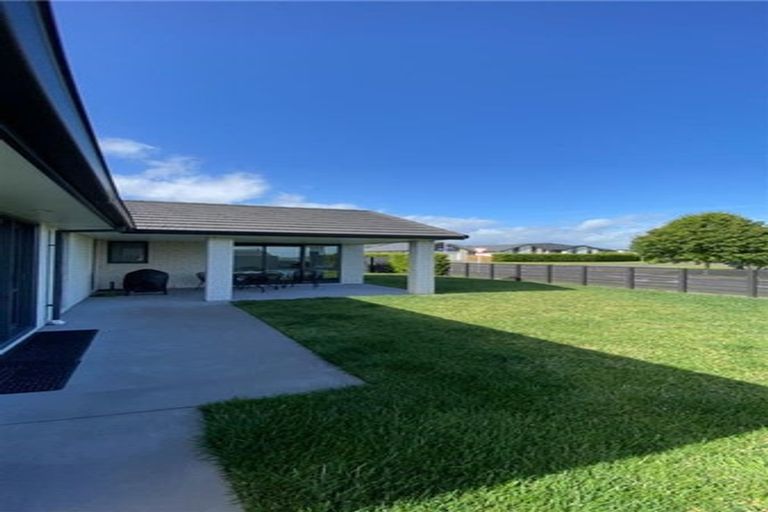 Photo of property in 8 Blacklock Road, Pyes Pa, Tauranga, 3112