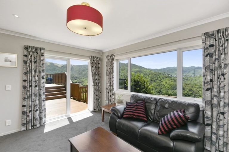 Photo of property in 86 Downing Street, Crofton Downs, Wellington, 6035