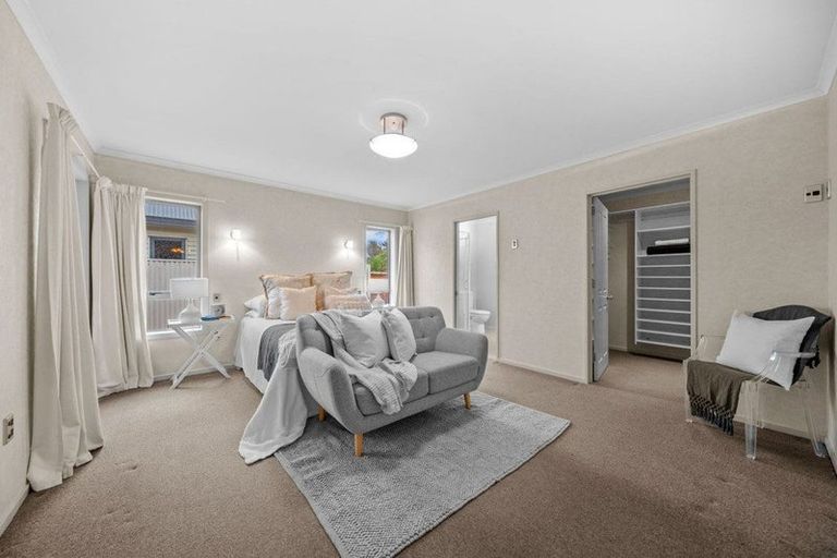 Photo of property in 32 Cody Crescent, Lansdowne, Masterton, 5810