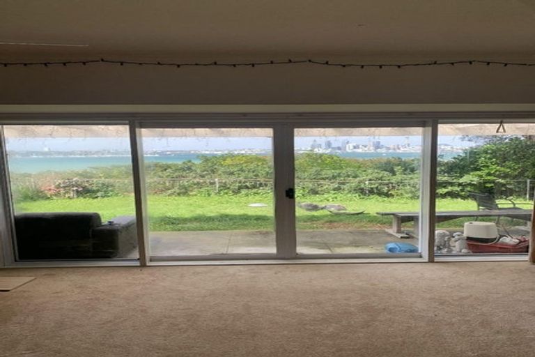 Photo of property in 59 Sylvan Avenue, Northcote, Auckland, 0627