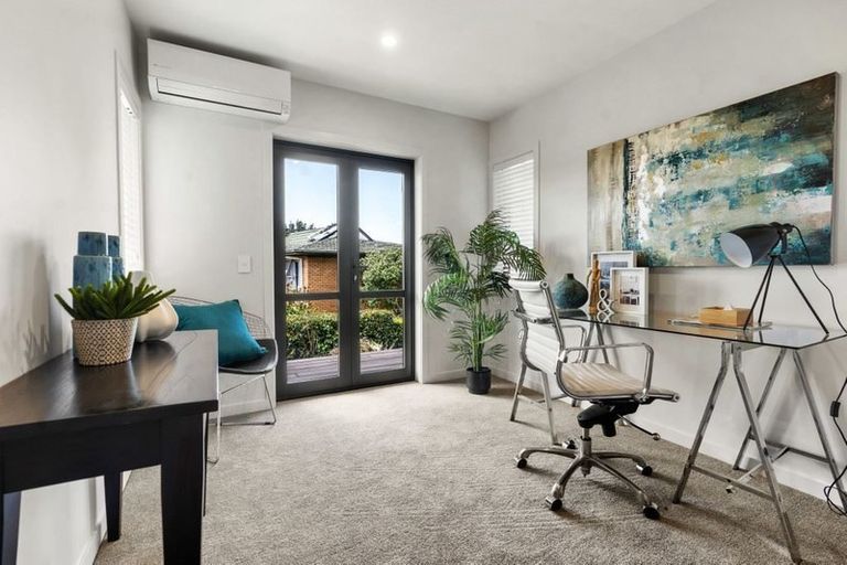 Photo of property in 4/20 Tui Glen Road, Birkenhead, Auckland, 0626