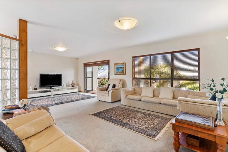 Photo of property in 3/108 Mokoia Road, Birkenhead, Auckland, 0626