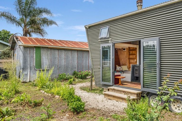 Photo of property in 15 Kipling Road, Te Karaka, 4022