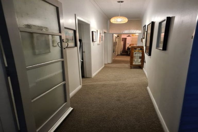 Photo of property in 137 Elizabeth Street, Mount Victoria, Wellington, 6011