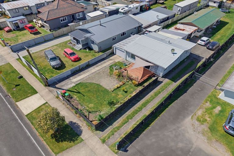 Photo of property in 9a Kawaha Point Road, Fairy Spring, Rotorua, 3015