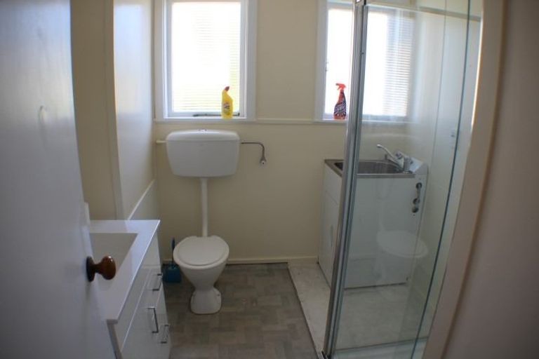 Photo of property in 80 Seddon Street, Naenae, Lower Hutt, 5011