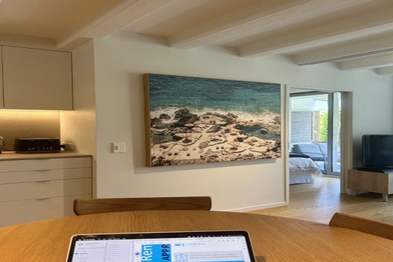 Photo of property in 15/73 Princes Street, Northcote Point, Auckland, 0627