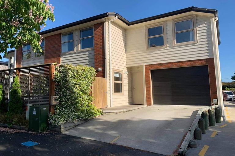 Photo of property in 2/52 Cook Street, Hamilton East, Hamilton, 3216