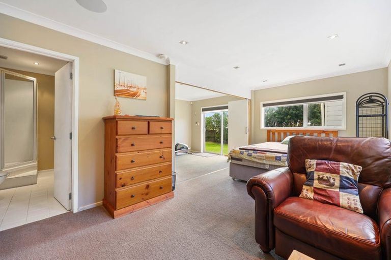 Photo of property in 18 Majesty Place, Half Moon Bay, Auckland, 2012