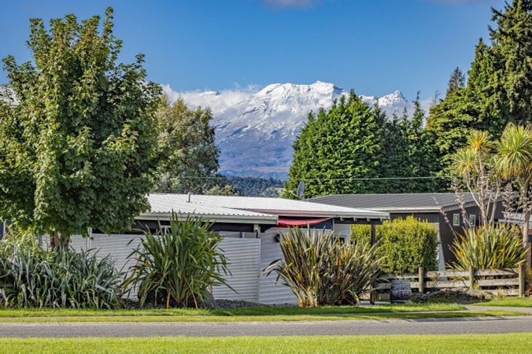 Photo of property in 4 Snowmass Drive, Ohakune, 4625