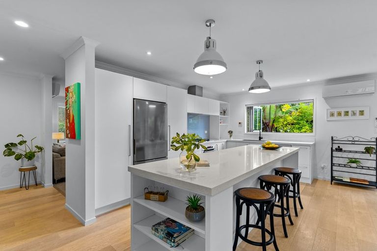 Photo of property in 371 Millwater Parkway, Silverdale, 0932