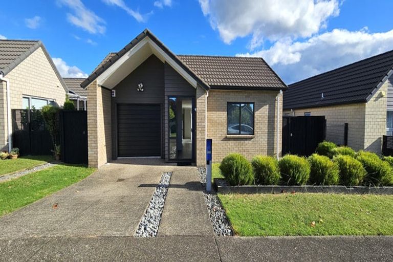 Photo of property in 11 Lanyard Street, Pyes Pa, Tauranga, 3112