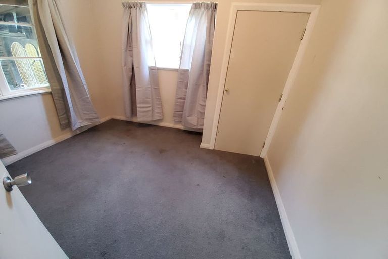 Photo of property in 93 Monorgan Road, Strathmore Park, Wellington, 6022