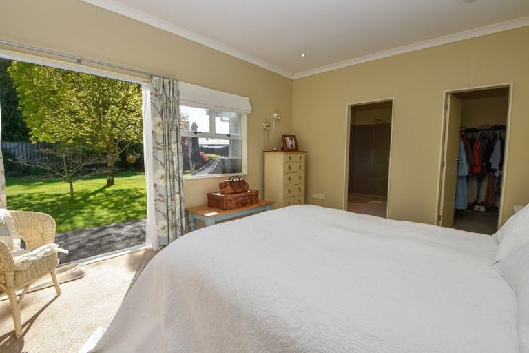 Photo of property in 26 Deller Drive, Carterton, 5713