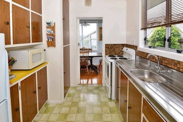 Photo of property in 38 Alexander Avenue, Torbay, Auckland, 0630