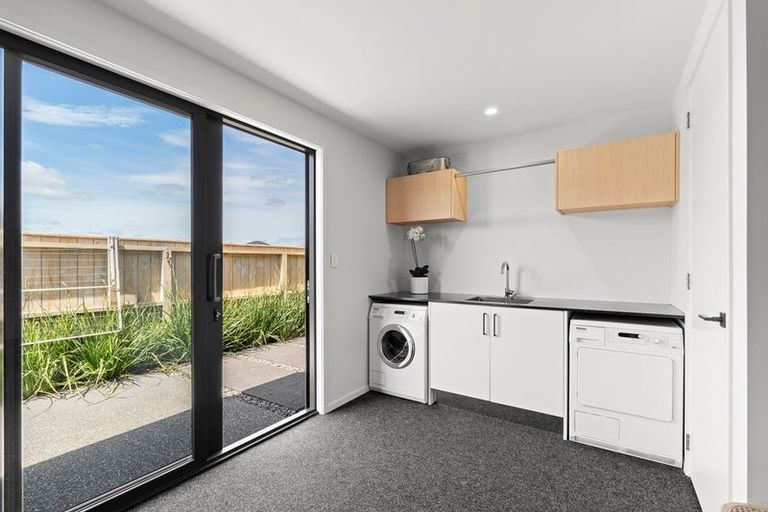 Photo of property in 14 Waitaha Place, Bell Block, New Plymouth, 4312