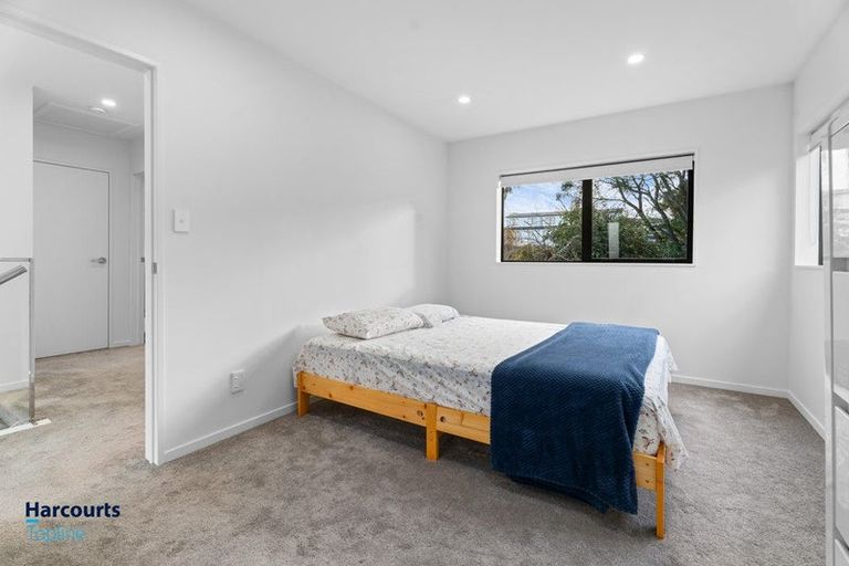 Photo of property in 26f Sheridan Drive, New Lynn, Auckland, 0600