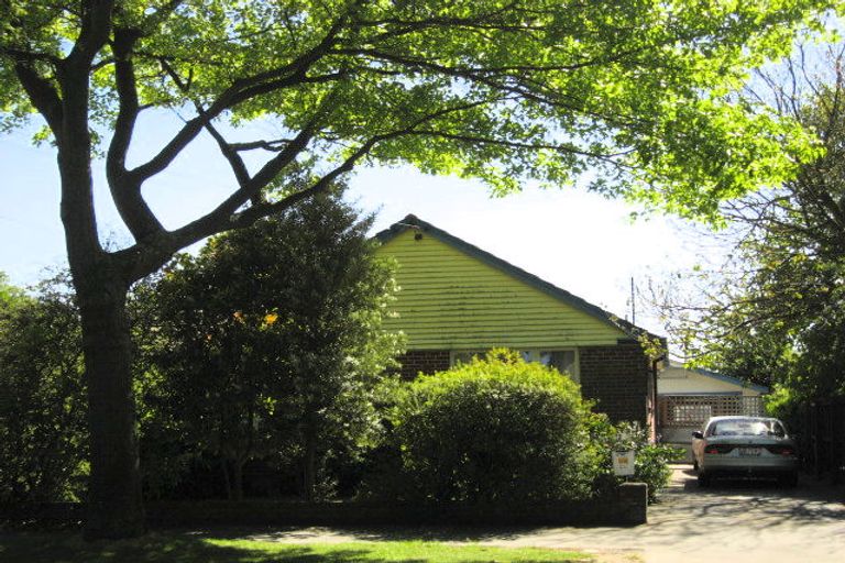 Photo of property in 26 Guildford Street, Burnside, Christchurch, 8053