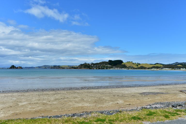 Photo of property in 279 Oakura Road, Oakura, Hikurangi, 0184