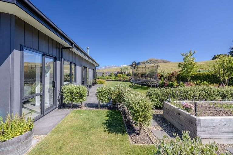 Photo of property in 87a Infinity Drive, Wanaka, 9305