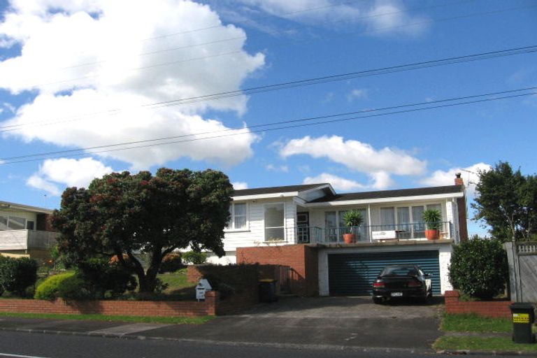 Photo of property in 105 Exmouth Road, Northcote, Auckland, 0627