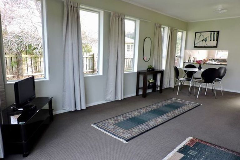 Photo of property in 21a Beauchamp Street, Tawa, Wellington, 5028