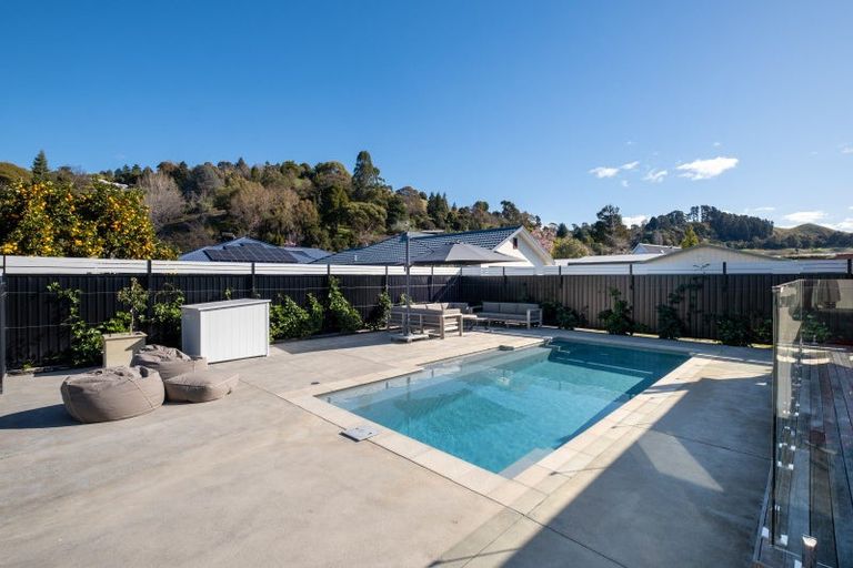 Photo of property in 2 Birdwood Street, Taradale, Napier, 4112