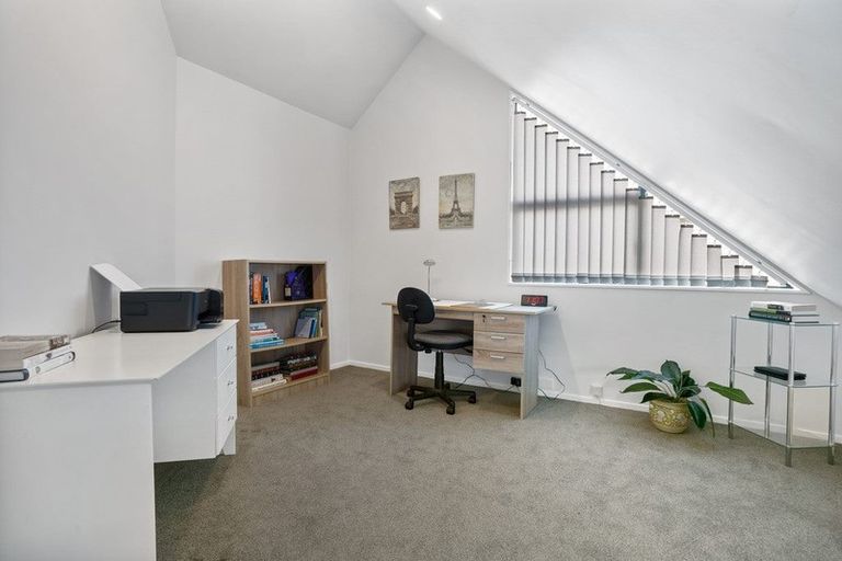 Photo of property in 1/28 Alexander Street, Cockle Bay, Auckland, 2014