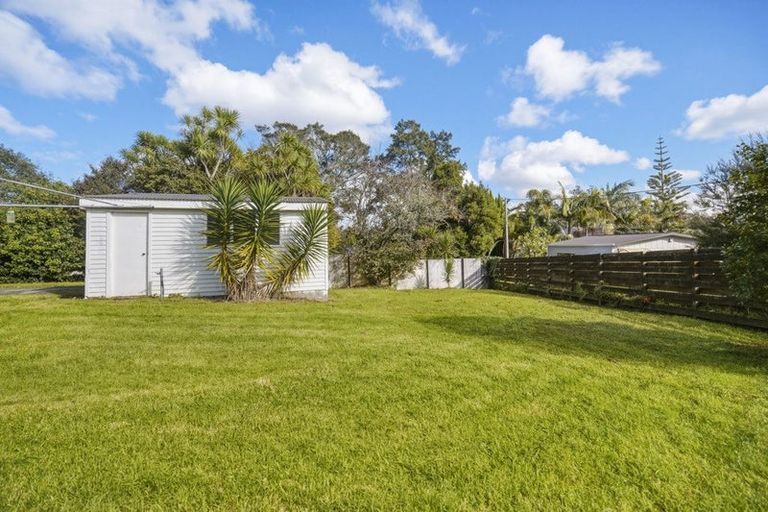 Photo of property in 3/70 Kaurilands Road, Titirangi, Auckland, 0604