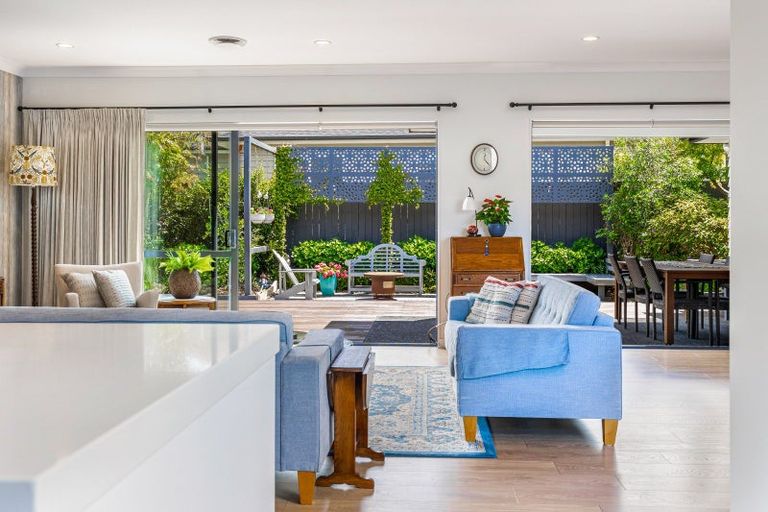 Photo of property in 91 Pohutukawa Parade, Riverhead, 0820