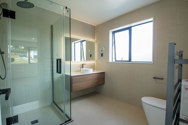 Photo of property in 15 Kate Duncan Drive, Swanson, 0614