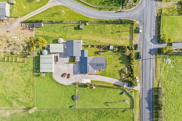 Photo of property in 603 Clevedon Kawakawa Road, Clevedon, Papakura, 2585