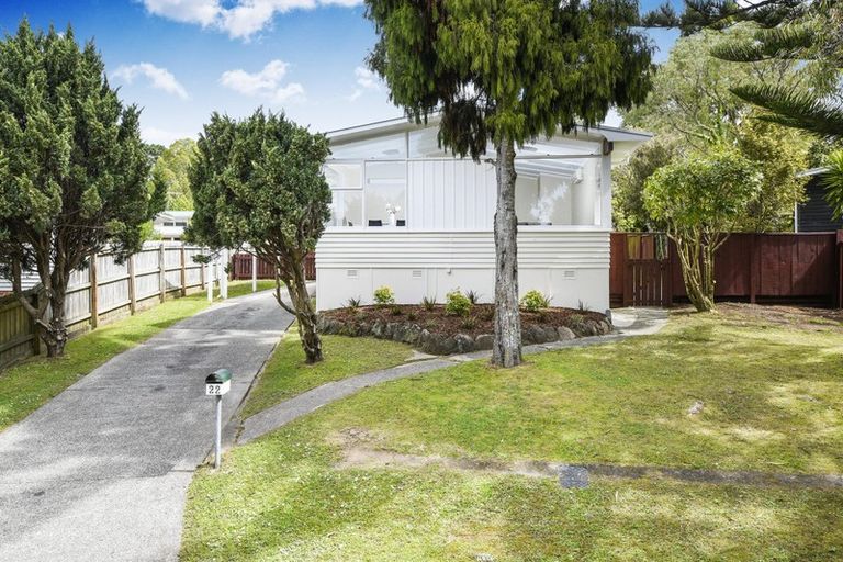 Photo of property in 22 Pendlebury Street, Green Bay, Auckland, 0604