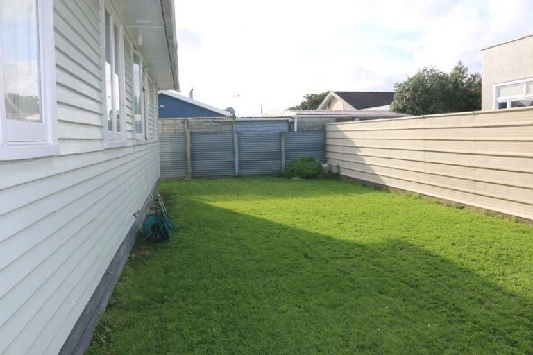 Photo of property in 8a Fairs Road, Milson, Palmerston North, 4414