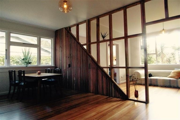 Photo of property in 12 Tamar Street, New Plymouth, 4310