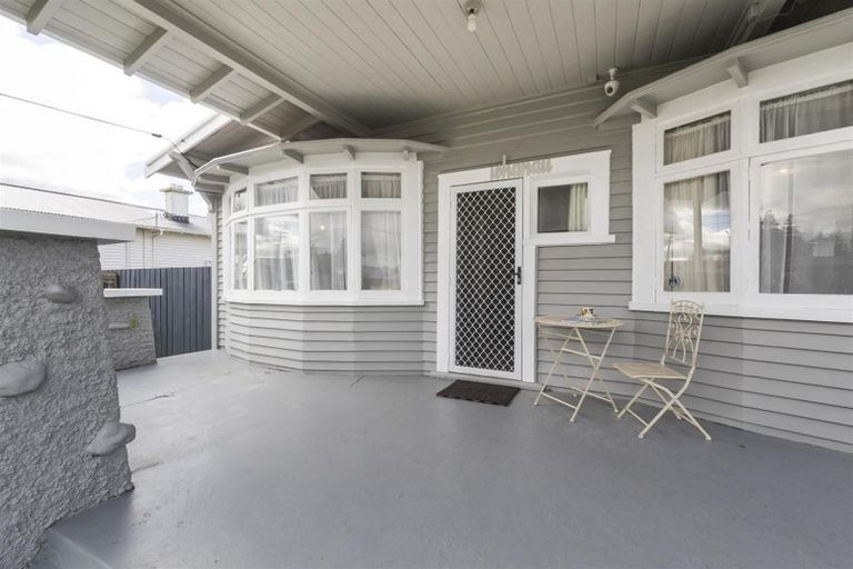 Photo of property in 28 Hair Street, Marton, 4710