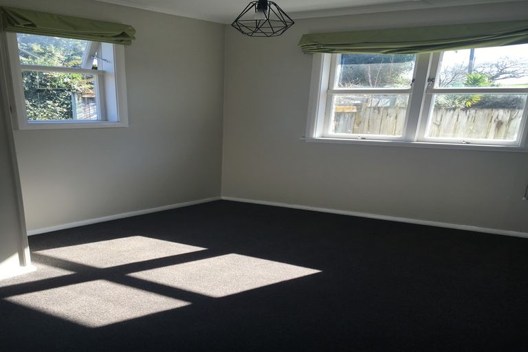 Photo of property in 27 Mccracken Avenue, Hillcrest, Hamilton, 3216